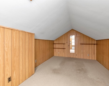 154 Rocklyn Avenue - Photo Thumbnail 15
