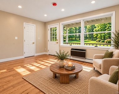 292 Hubert Humphrey Drive - Photo Thumbnail 4
