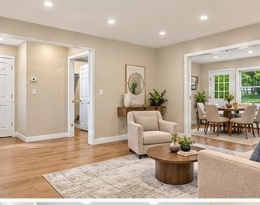 292 Hubert Humphrey Drive - Photo Thumbnail 3