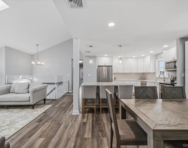 14 Sycamore Avenue - Photo Thumbnail 11