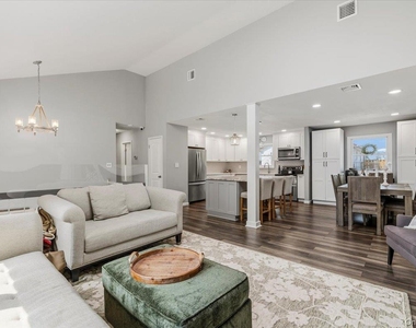 14 Sycamore Avenue - Photo Thumbnail 7