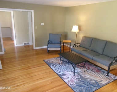 2023 Fairlawn Parkway - Photo Thumbnail 8