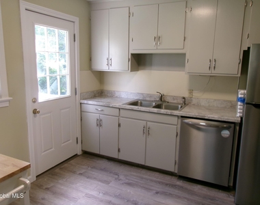2023 Fairlawn Parkway - Photo Thumbnail 16