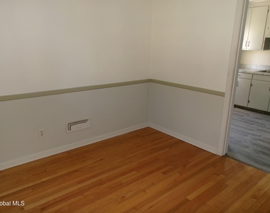 2023 Fairlawn Parkway - Photo Thumbnail 13