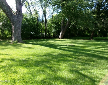 2023 Fairlawn Parkway - Photo Thumbnail 46