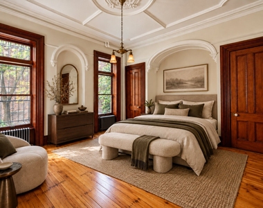 557 Carlton Avenue - Photo Thumbnail 7