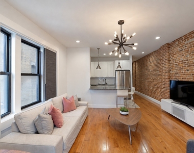 4260 Broadway - Photo Thumbnail 2