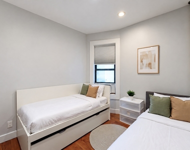 4260 Broadway - Photo Thumbnail 8