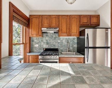 557 Carlton Avenue - Photo Thumbnail 3