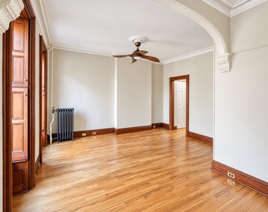 557 Carlton Avenue - Photo Thumbnail 6
