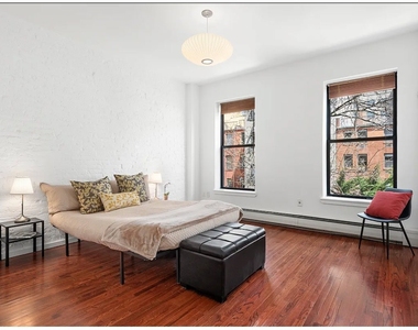 233 W 122nd Street - Photo Thumbnail 4