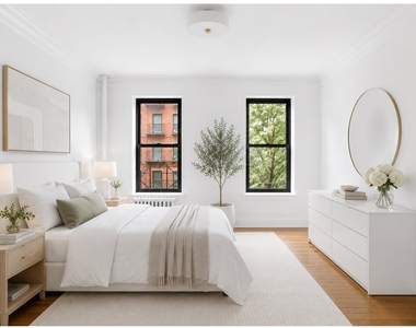 212 E 84th Street - Photo Thumbnail 2