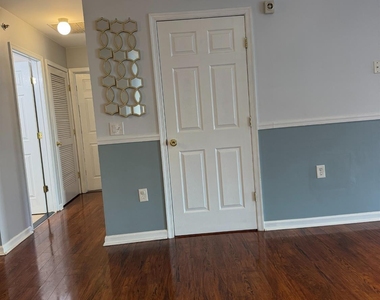 123 Chariot Court - Photo Thumbnail 5
