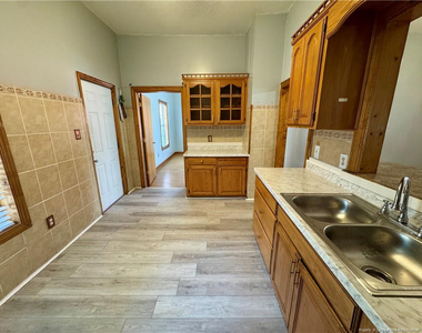 306 E 11th Street - Photo Thumbnail 13