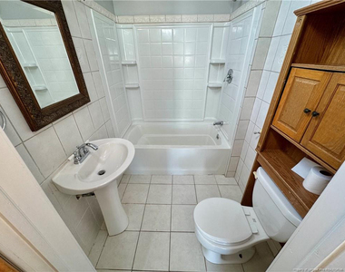 306 E 11th Street - Photo Thumbnail 16