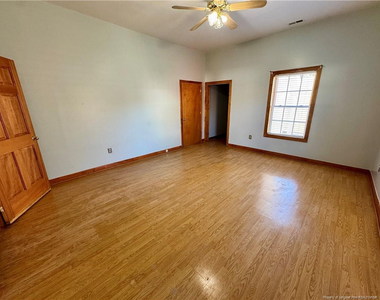 306 E 11th Street - Photo Thumbnail 31