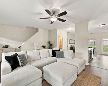 40 Taplow Trail - Photo Thumbnail 8