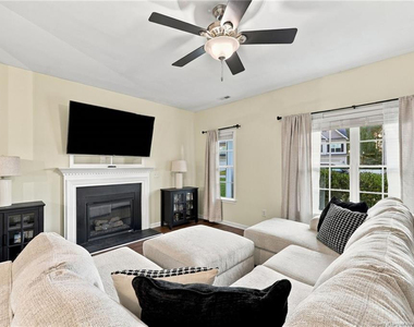 40 Taplow Trail - Photo Thumbnail 6