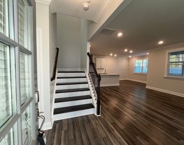 1347 Rosepine Drive - Photo Thumbnail 3