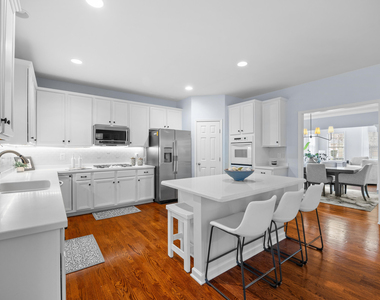2813 Carriage Meadows Drive - Photo Thumbnail 19