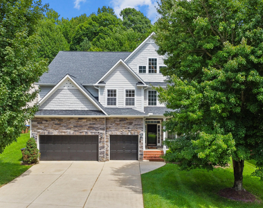 2813 Carriage Meadows Drive - Photo Thumbnail 2