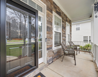 2813 Carriage Meadows Drive - Photo Thumbnail 7