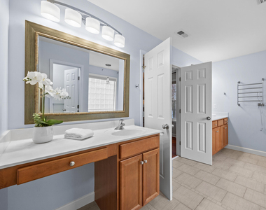 2813 Carriage Meadows Drive - Photo Thumbnail 41
