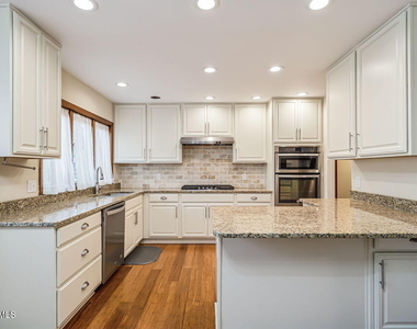 1906 Wedgewood Drive - Photo Thumbnail 13