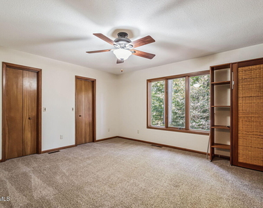 1906 Wedgewood Drive - Photo Thumbnail 21