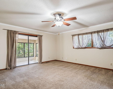 1906 Wedgewood Drive - Photo Thumbnail 17