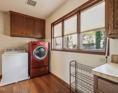 1906 Wedgewood Drive - Photo Thumbnail 24