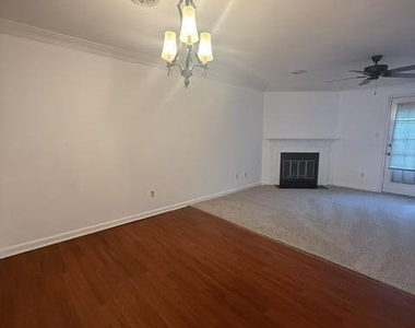 1446 Cimarron Parkway - Photo Thumbnail 7