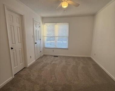 1446 Cimarron Parkway - Photo Thumbnail 8