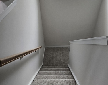 524 Southland Drive - Photo Thumbnail 17