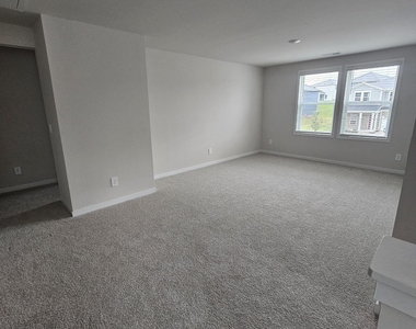 524 Southland Drive - Photo Thumbnail 9