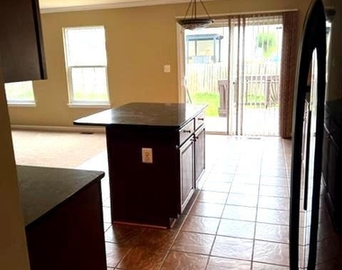6 Fletcher Drive - Photo Thumbnail 3