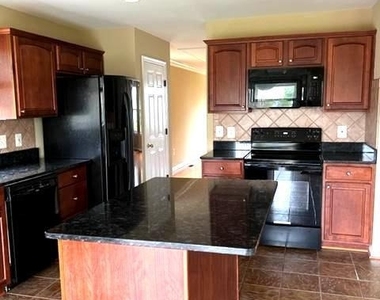 6 Fletcher Drive - Photo Thumbnail 5
