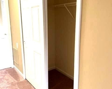 6 Fletcher Drive - Photo Thumbnail 15