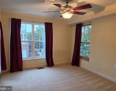 6277 Woodruff Springs Way - Photo Thumbnail 10