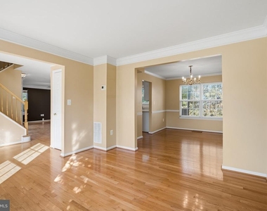 13835 Rosewood Drive - Photo Thumbnail 5