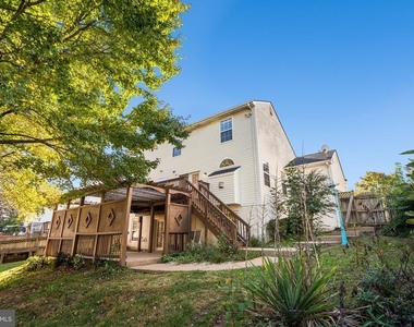 13835 Rosewood Drive - Photo Thumbnail 35
