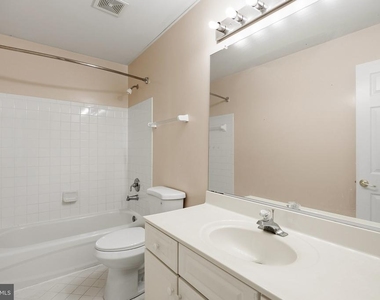 13835 Rosewood Drive - Photo Thumbnail 18