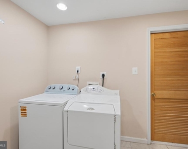 13835 Rosewood Drive - Photo Thumbnail 30