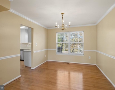 13835 Rosewood Drive - Photo Thumbnail 6