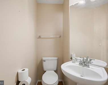 13835 Rosewood Drive - Photo Thumbnail 13