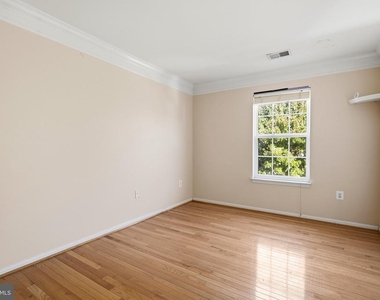 13835 Rosewood Drive - Photo Thumbnail 14