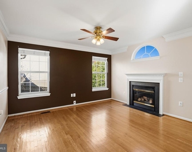 13835 Rosewood Drive - Photo Thumbnail 11