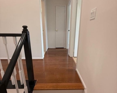55 Millard Court - Photo Thumbnail 10