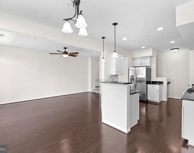 25222 Briargate Terrace - Photo Thumbnail 6