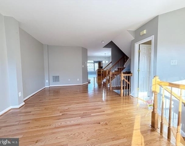 43046 Francis Square - Photo Thumbnail 12